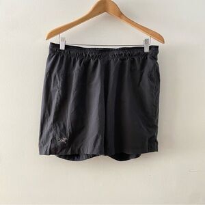 Arc'teryx Cormac Shorts Black Trail Running Men's Size Small Regular